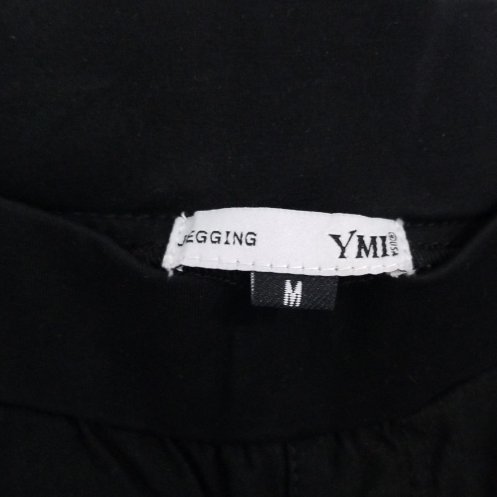 🆕️Maternity Black  jeggings - Picture 4 of 8